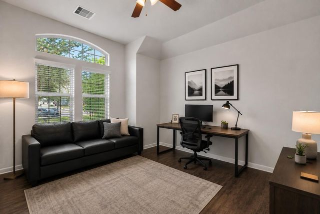 2731 Ahnya Lane, League City, TX 77573