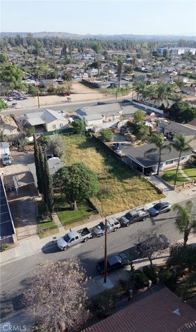 7542 Peters St, Riverside, CA 92504