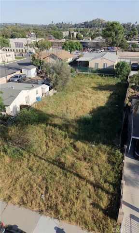 7542 Peters St, Riverside, CA 92504