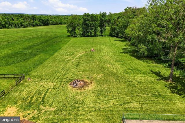 151 AXE HANDLE RD, Quakertown, PA 18951