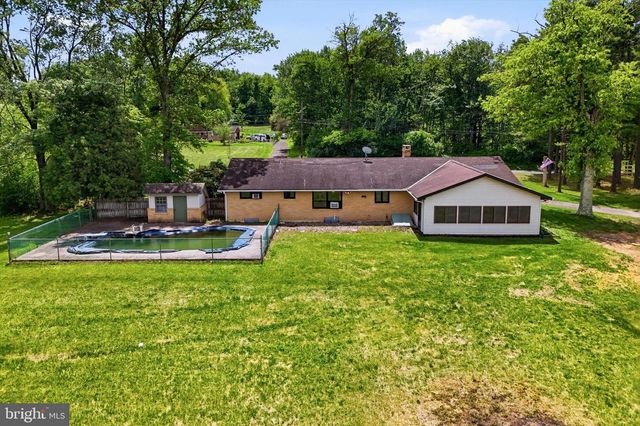 151 AXE HANDLE RD, Quakertown, PA 18951