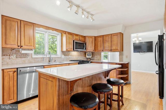 151 AXE HANDLE RD, Quakertown, PA 18951