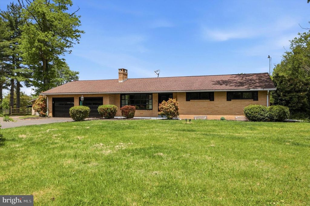 151 AXE HANDLE RD, Quakertown, PA 18951