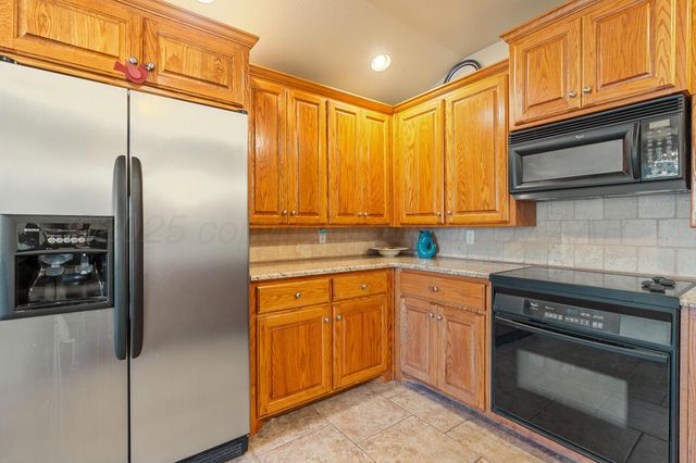 8105 EL PASO Drive, Amarillo, TX 79118