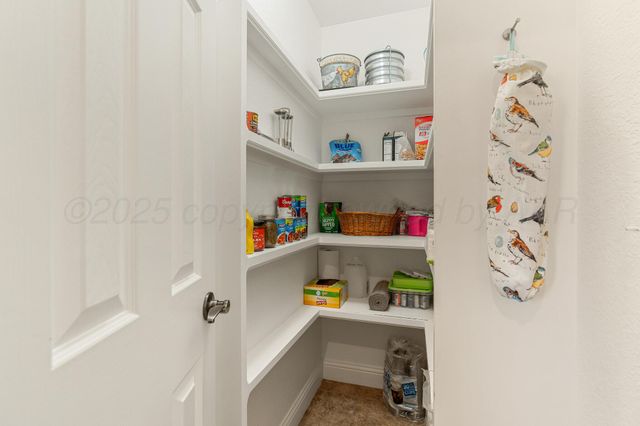 8105 EL PASO Drive, Amarillo, TX 79118