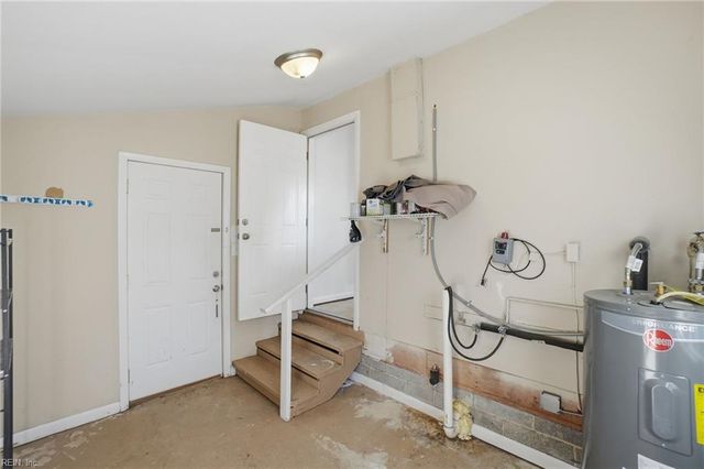 231 N Fifth ST, Hampton, VA 23669