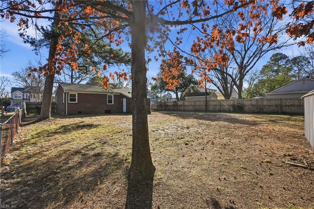 231 N Fifth ST, Hampton, VA 23669