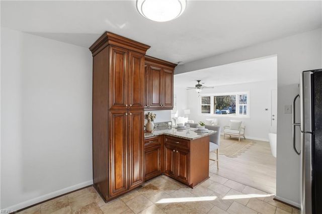 231 N Fifth ST, Hampton, VA 23669