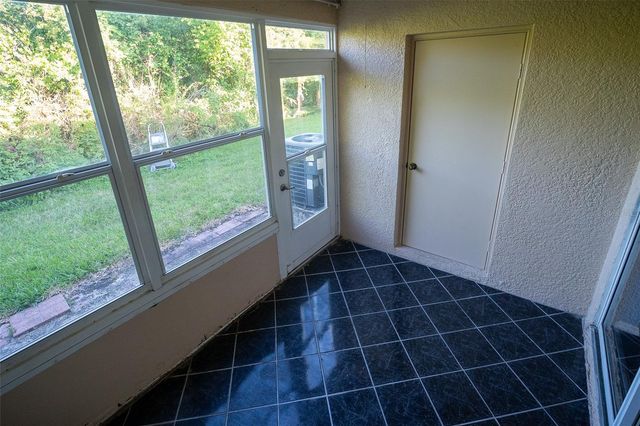1250 REDONDO WAY, Wesley Chapel, FL 33543