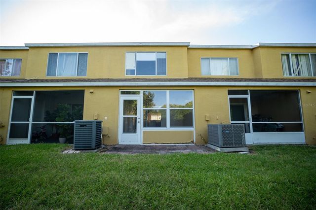 1250 REDONDO WAY, Wesley Chapel, FL 33543