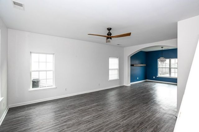 201 Chapel Lake South, Savannah, GA 31419