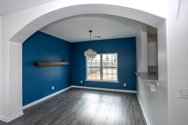 201 Chapel Lake South, Savannah, GA 31419