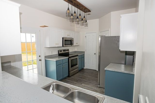 201 Chapel Lake South, Savannah, GA 31419