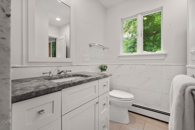 83 Bound Brook Rd, Newton, MA 02461