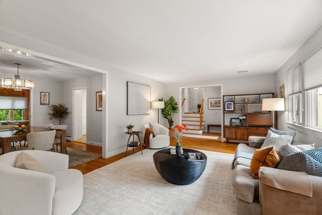 83 Bound Brook Rd, Newton, MA 02461