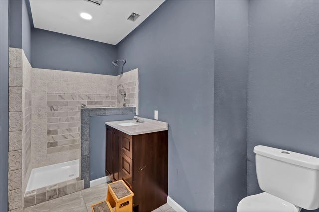 122 W Sierra CIR, San Marcos, TX 78666