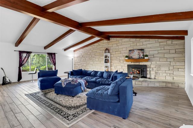 122 W Sierra CIR, San Marcos, TX 78666