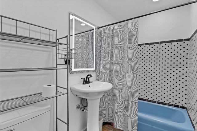 122 W Sierra CIR, San Marcos, TX 78666
