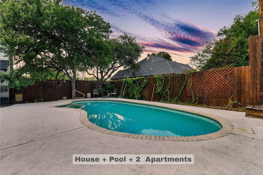 122 W Sierra CIR, San Marcos, TX 78666