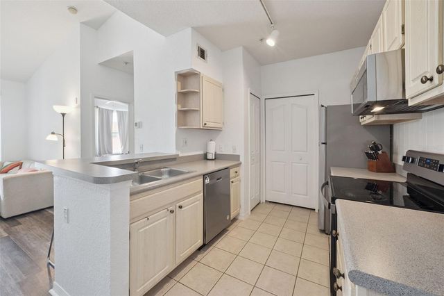 2513 MAITLAND CROSSING WAY 304, Orlando, FL 32810