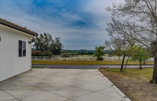 5600 Ferseyna Way, Valley Springs, CA 95252