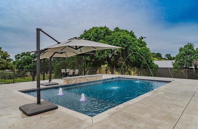 5600 Ferseyna Way, Valley Springs, CA 95252
