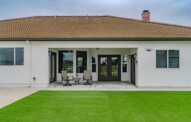 5600 Ferseyna Way, Valley Springs, CA 95252