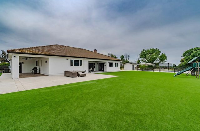 5600 Ferseyna Way, Valley Springs, CA 95252