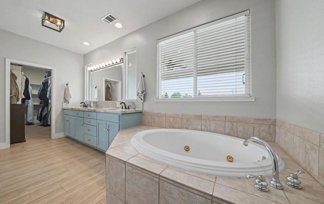 5600 Ferseyna Way, Valley Springs, CA 95252