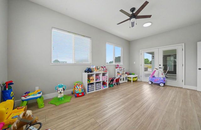 5600 Ferseyna Way, Valley Springs, CA 95252