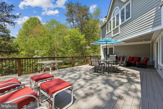 2416 SUNNY MEADOW LN, Vienna, VA 22181