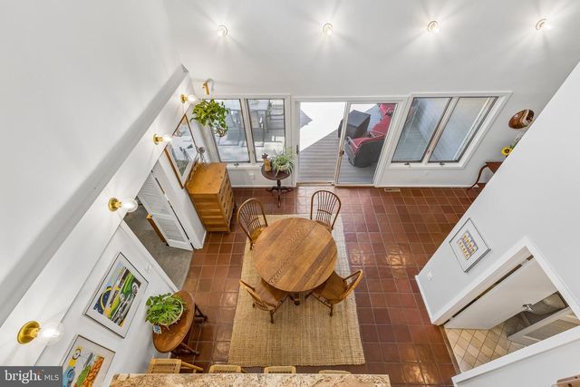 2416 SUNNY MEADOW LN, Vienna, VA 22181