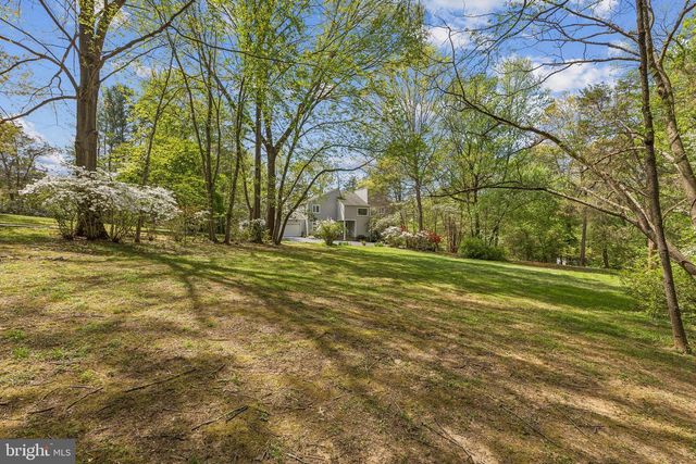 2416 SUNNY MEADOW LN, Vienna, VA 22181