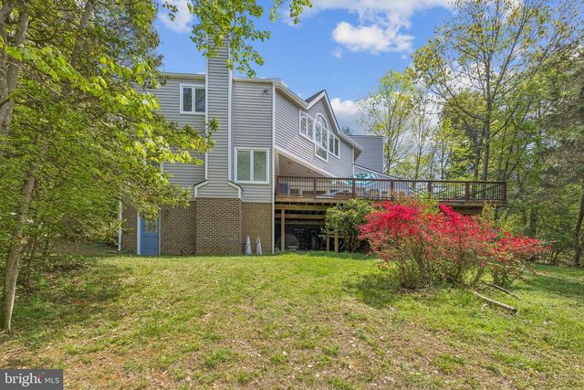 2416 SUNNY MEADOW LN, Vienna, VA 22181