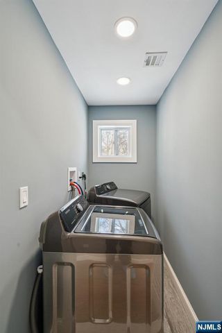 13 Roger Avenue, Wanaque, NJ 07420