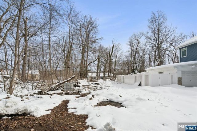 13 Roger Avenue, Wanaque, NJ 07420