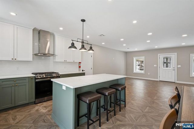 13 Roger Avenue, Wanaque, NJ 07420