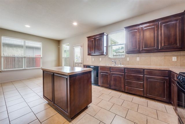 1104 Nora Lane, Denton, TX 76210