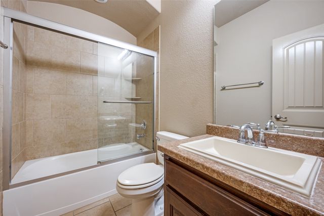 1104 Nora Lane, Denton, TX 76210