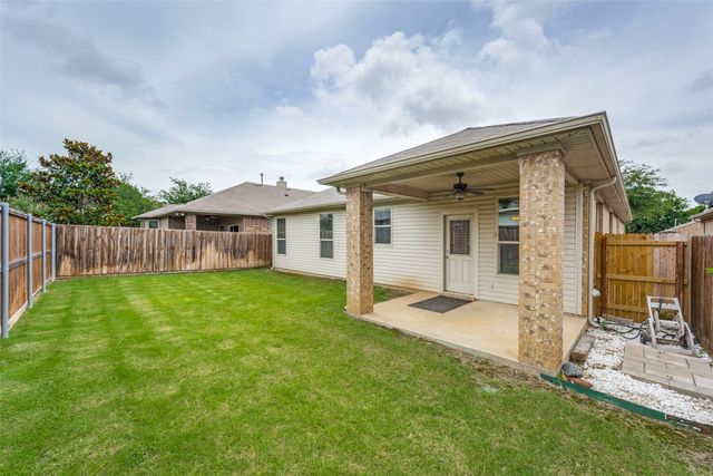 1104 Nora Lane, Denton, TX 76210