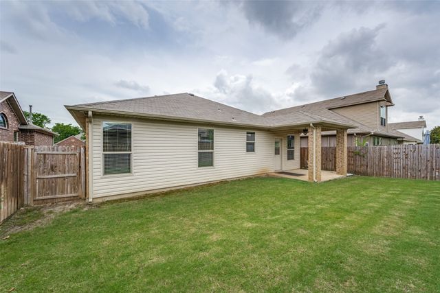 1104 Nora Lane, Denton, TX 76210