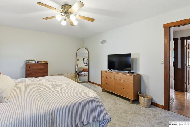 6101 Frontier Road, Lincoln, NE 68516