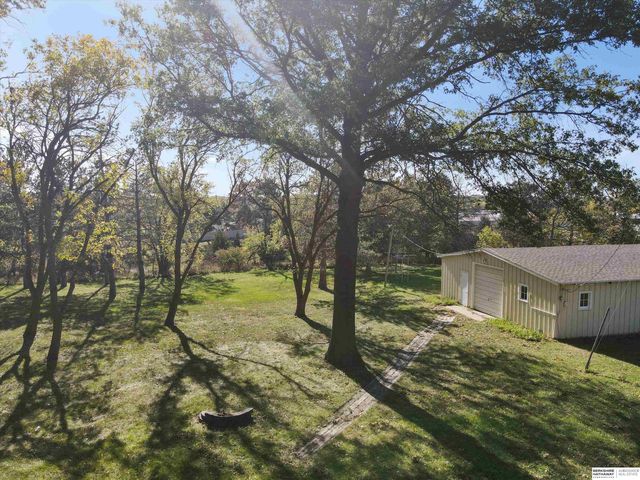 6101 Frontier Road, Lincoln, NE 68516