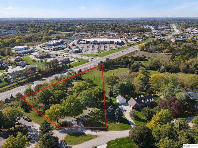 6101 Frontier Road, Lincoln, NE 68516