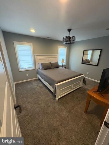 303 ELLENDALE CIR, Salisbury, MD 21804