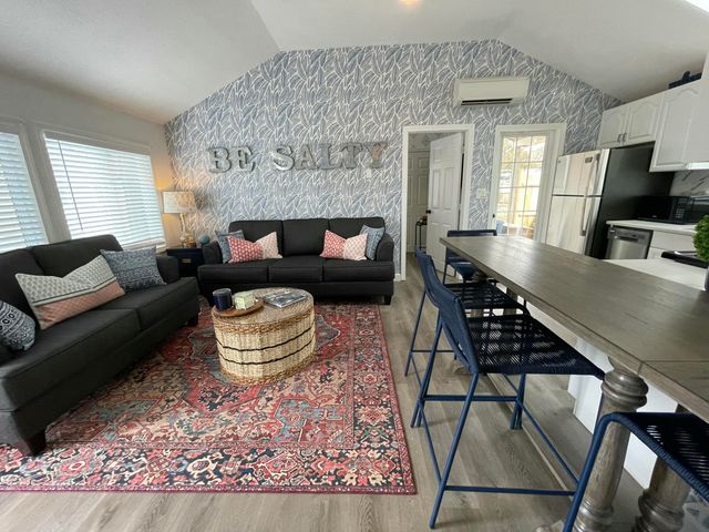 186 Seaview Avenue UNIT 3, South Yarmouth, MA 02664