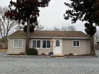 186 Seaview Avenue UNIT 3, South Yarmouth, MA 02664