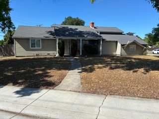2183 Florin Rd, Sacramento, CA 95822
