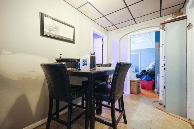 8 Rimmon Street, Manchester, NH 03102