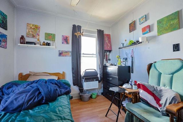 8 Rimmon Street, Manchester, NH 03102